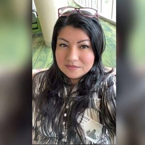 Meet your Posher, Adriana